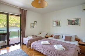 MaXhit Apartments