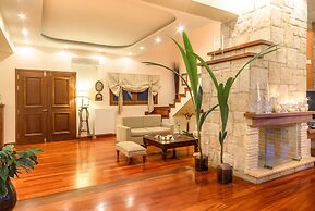 Ark Luxury Villa