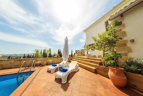 Ark Luxury Villa