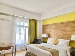 Ferra Hotel and Garden Suites