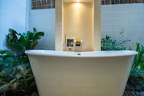 Ferra Hotel and Garden Suites