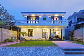 Hoi An Sunny Pool Villa