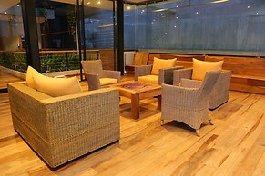 Lakewood Residence