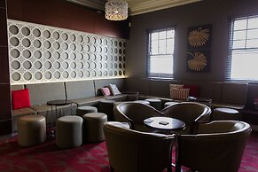 Nags Head Hotel