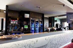 Nags Head Hotel