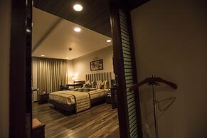 Bizz The Hotel