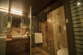 Bizz The Hotel