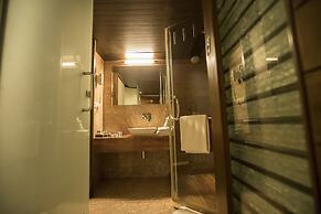 Bizz The Hotel