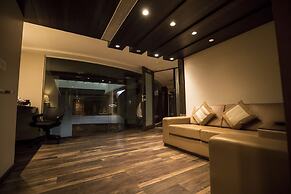 Bizz The Hotel
