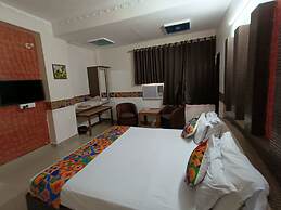 Omni Plaza