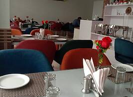 Omni Plaza