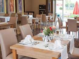 Cherry Garden City & Spa Hotel
