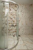Guven Suite House