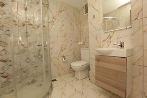 Guven Suite House