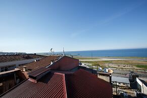 Guven Suite House