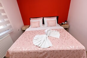 Guven Suite House