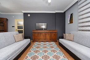 Guven Suite House