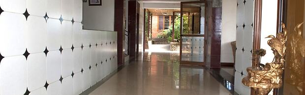 Kayegi Hotel