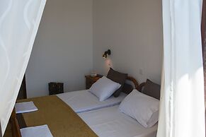 Sunrise Hotel