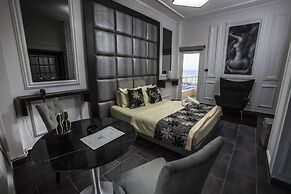 Four Seasons Halat