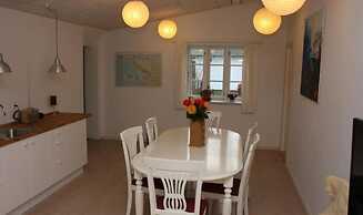 Holmehuset Bed & Breakfast - Gårdhotel