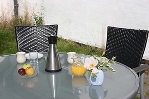 Holmehuset Bed & Breakfast - Gårdhotel