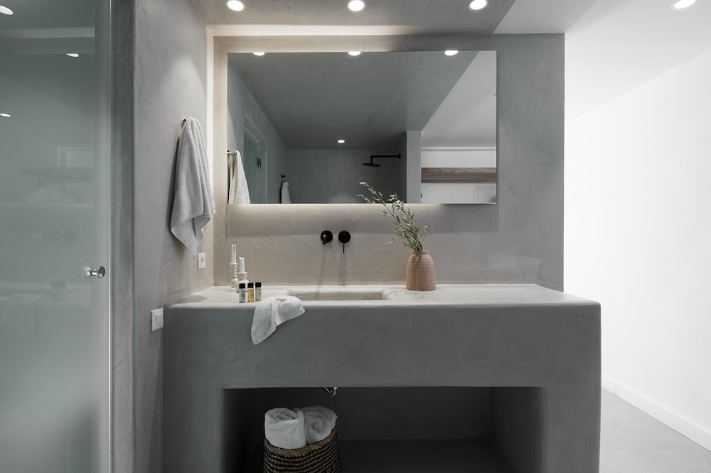 Altera Pars Suites