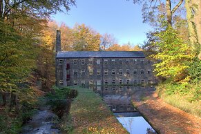 Hewenden Mill Holiday Homes