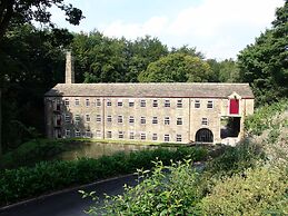 Hewenden Mill Holiday Homes