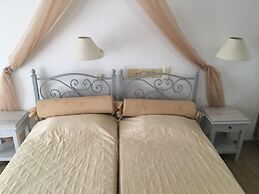 Avra Hotel