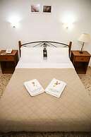 Hotel Anixis