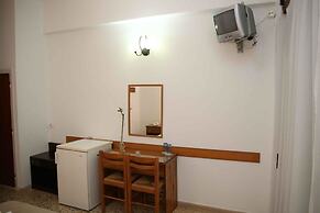 Hotel Anixis