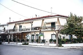 Hotel Anixis