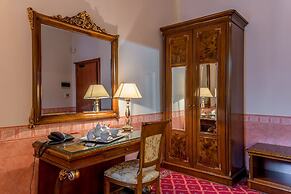 Alexios Inn Hotel