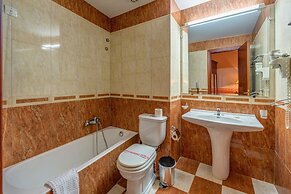 Alexios Inn Hotel