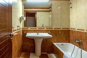 Alexios Inn Hotel