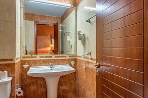 Alexios Inn Hotel