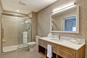 Home2 Suites by Hilton Montreal Dorval