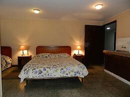 Hotel del Oeste B&B