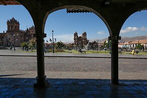 Capac Inka Wasi Plaza