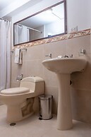 Capac Inka Wasi Plaza