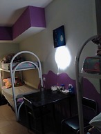 JUNGLE - Hostel
