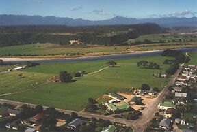 Karamea Hotel