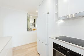 Right on Bondi H340
