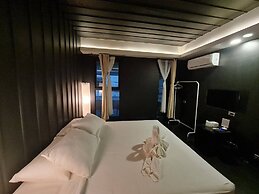 Trat 101 Hotel