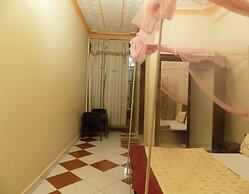 Hotel B Plus