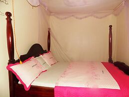 Hotel B Plus
