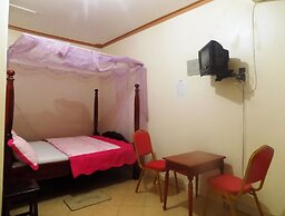Hotel B Plus