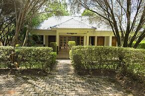 Kalya Courts Hotel