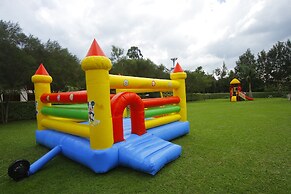 Kalya Courts Hotel